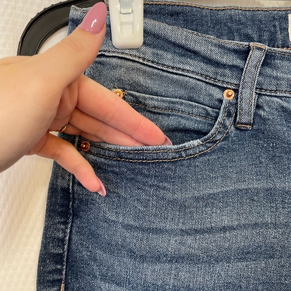 NWT Size 4 Nicole Miller High Rise Skinny Crop Distress Medium Wash Ankle Jeans - Picture 5 of 14